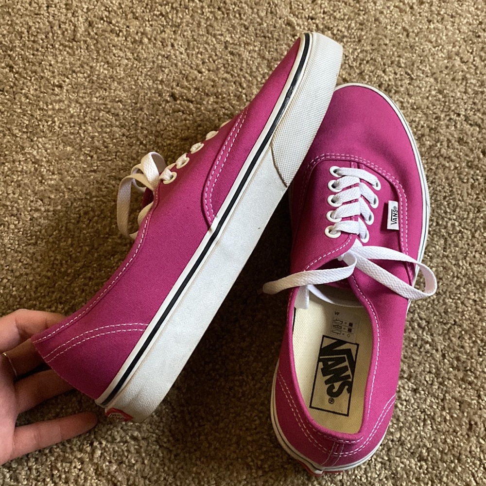 Vans Fuchsia Canvas Authentic Low-Top Sneakers - Picture 2 of 3